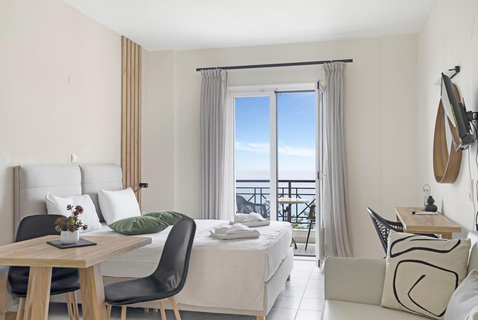 Sunset Premium Studio D Ayios Nikitas Ngoại thất bức ảnh