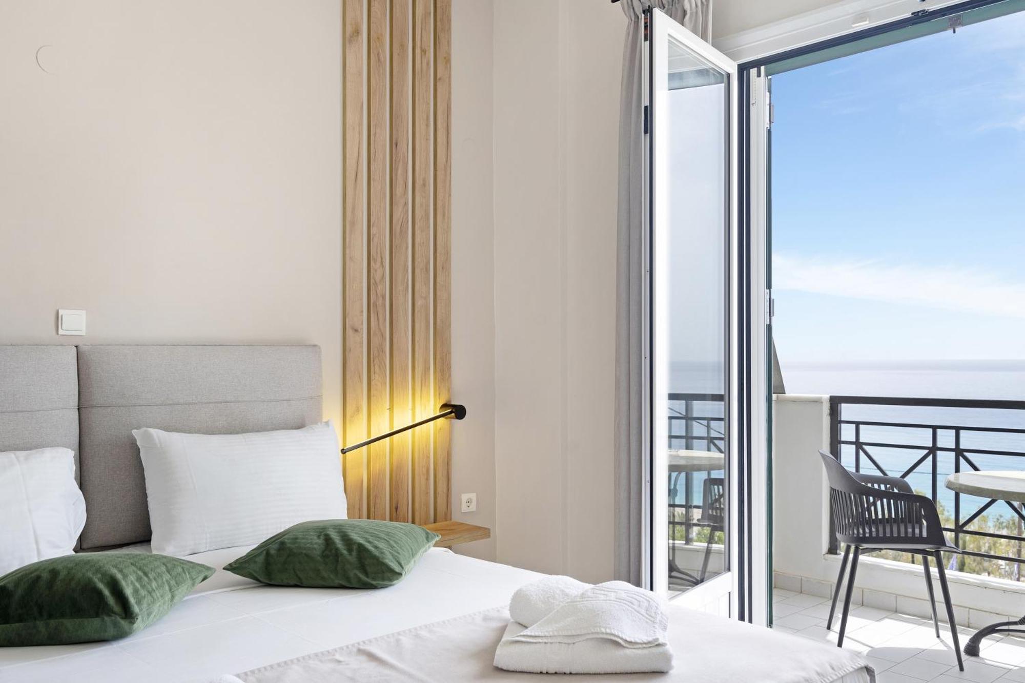 Sunset Premium Studio D Ayios Nikitas Ngoại thất bức ảnh